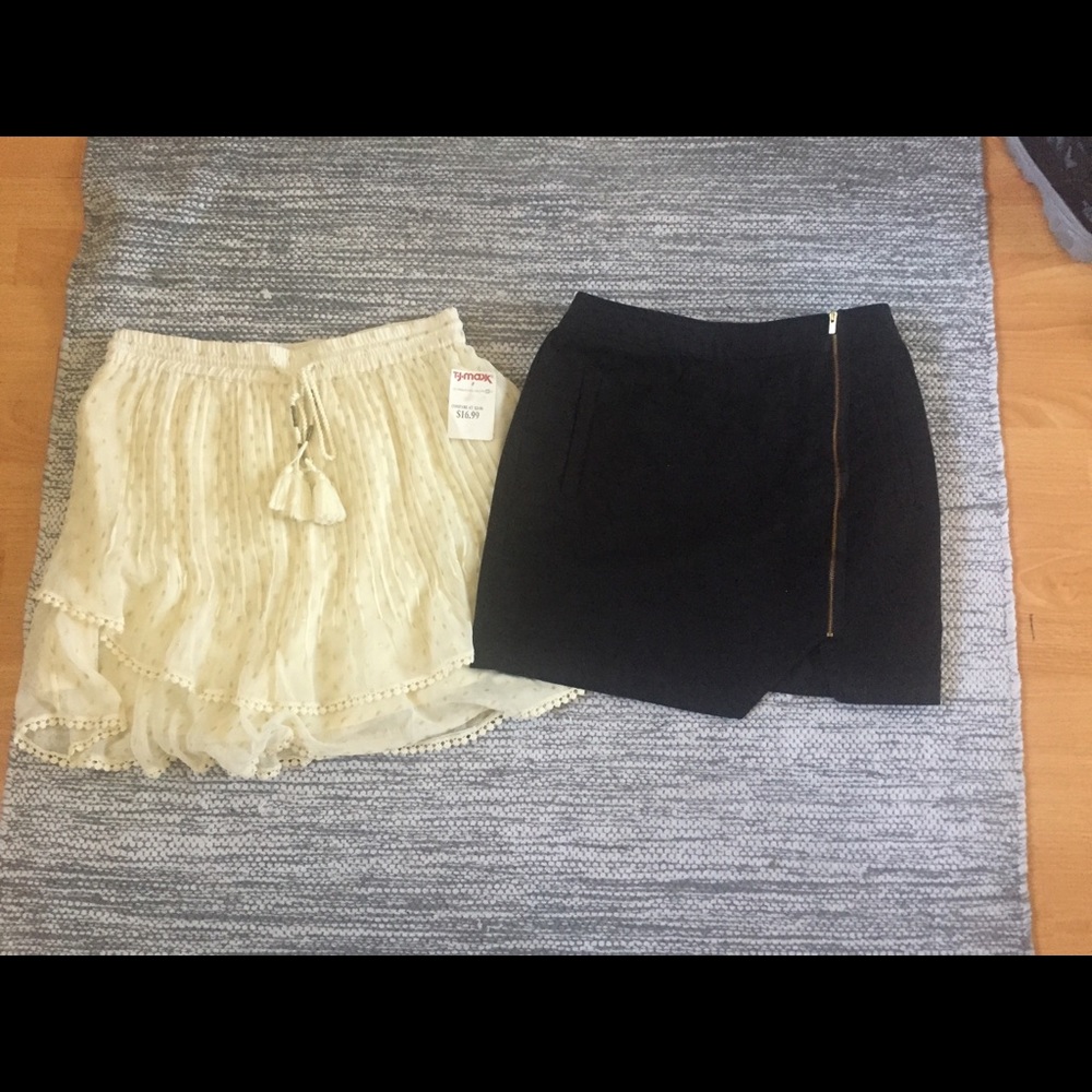 Lot of 2 skirts - Banana Republic and Tryb